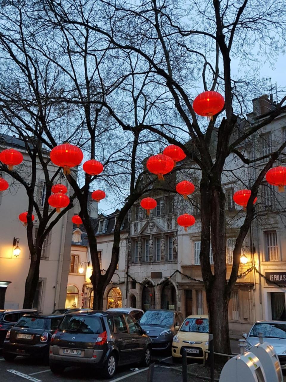 Hotel Montchapet Dijon Centre Bagian luar foto